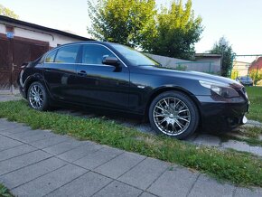 BMW E60 530i - 1