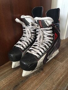 Bauer Vapor X50