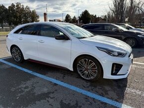 Kia ProCeed GT