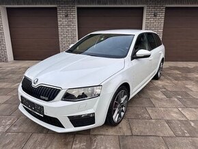 Škoda Octavia RS combi 2.0 TDI DSG ACC KESSY WEBASTO