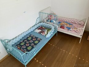 Modrá rastúca posteľ Minnen (Ikea) pre deti aj s matracom