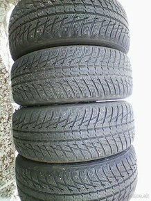 ZIMNE NOKIAN 225 55 R18  102H SUV