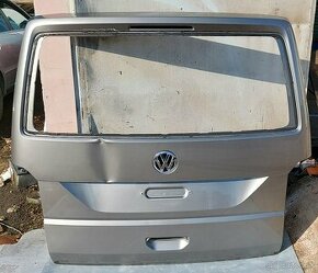 VW Multivan T6 kufrove dvere