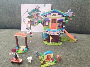 LEGO Friends 41335 Mia a jej domček na strome