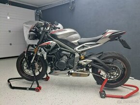 Triumph Street Triple RS - 1