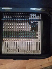 Mixpult Soundcraft Signature 16