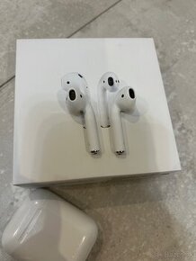 Apple AirPods 2. Generácie