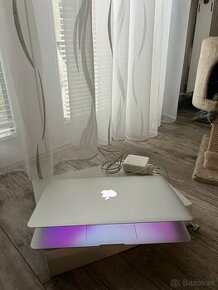 MacBook air 2017 retina