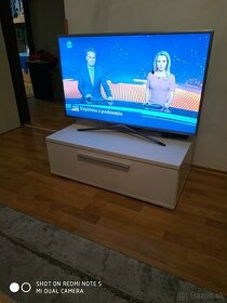 TV stolík/komoda - biela - 1