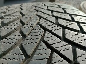 Predam 2ks pneu 225/50/r17   zimne  98H  Bridgestone