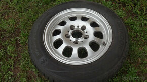 BMW alu disky plus zimne pneu 195/65 R15 - 1