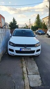 VW Touareg R line