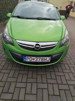 Opel Corsa 1,2 benzín