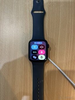 Apple Watch SE 2  44 mm Tmavo atramentový hliník - 1