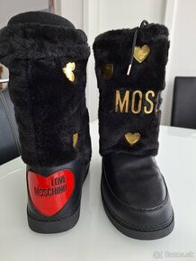 Snehule Love Moschino - 1