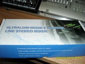 MINI MIXPULT -  8 CHANEL LINE STEREO MIXER