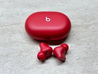 Beats Studio Buds, Red