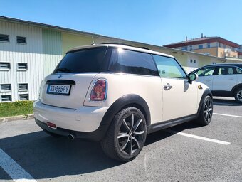 Mini cooper 1,4i 70Kw rv.2009