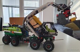 LEGO Technic 42080 Lesnícky stroj