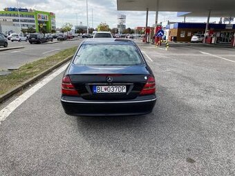 E220 W211