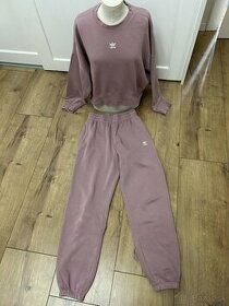 Dámska ružovo-fialová tepláková súprava Adidas - 1