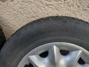 Predám elektróny s pneu. 205/65 R15 zimné - 1