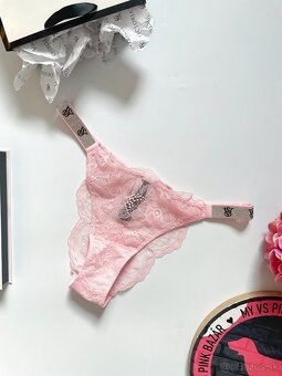 Victoria’s Secret shine strap brazilky M a L