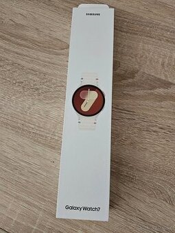 SMART hodinky Samsung Galaxy watch 7 LTE 40 mm béžové