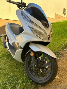 Honda PCX - 1