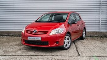 Toyota Auris 1.6 l Valvematic, pôvod SR, po prvom majiteľovi