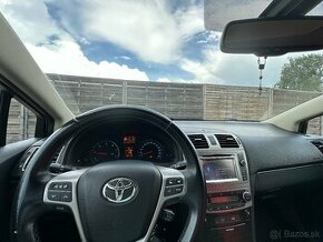 Toyota avensis - 1