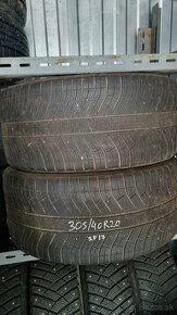 305/40r20