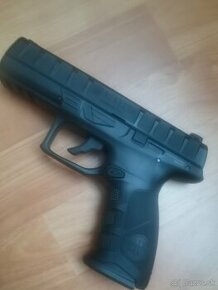 Pištoľ CO2 Beretta APX čierna kal. 4,5mm BB - 1