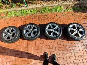 zimne s Al diskami 215/55 r17 VW, Skoda, Seat