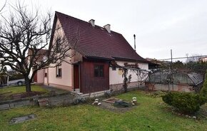 Na predaj 5 izbový rodinný dom – Dubnica nad Váhom, garáž