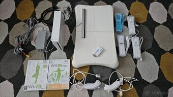 Nintendo Wii konzola s prislusenstvom