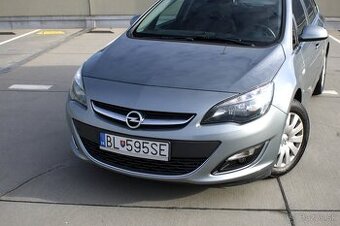 Opel Astra Sport Tourer ST 1.4 Turbo 140k Cosmo