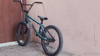 BMX bicykel