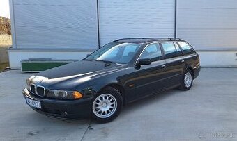 BMW E39 520i