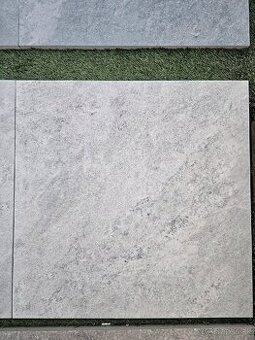 Dlažba hrubka 2 cm aj na terče 60x60, sivá silver