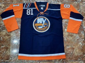 Miroslav Šatan - New York Islanders