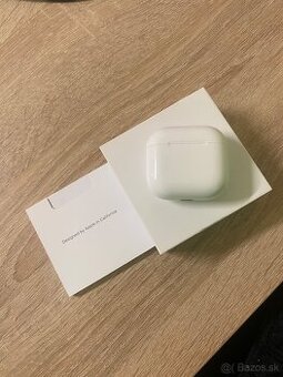 Apple AirPods 4