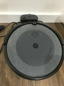 robotický vysávač iRobot Roomba i3 - 1