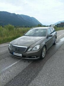 Predám Mercedes w212 350cdi 4matic 170kw - 1