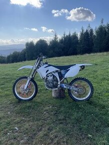 Yamaha yzf 250 - 1