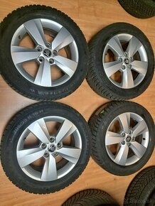 Predam Original elektrony Skoda 5x112 R16 a zimne pneu