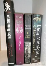 Cassandra Clare