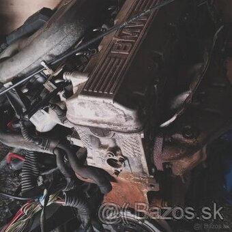 Bmw e36 motor 316i - 1