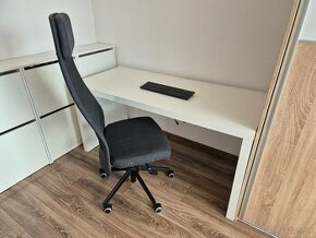 Stol + stolicka (IKEA)