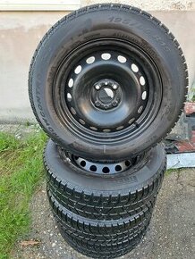 ZIMNÉ PNEUMATIKY 195/65 R15 PIRELLI NA DISKOCH - 1